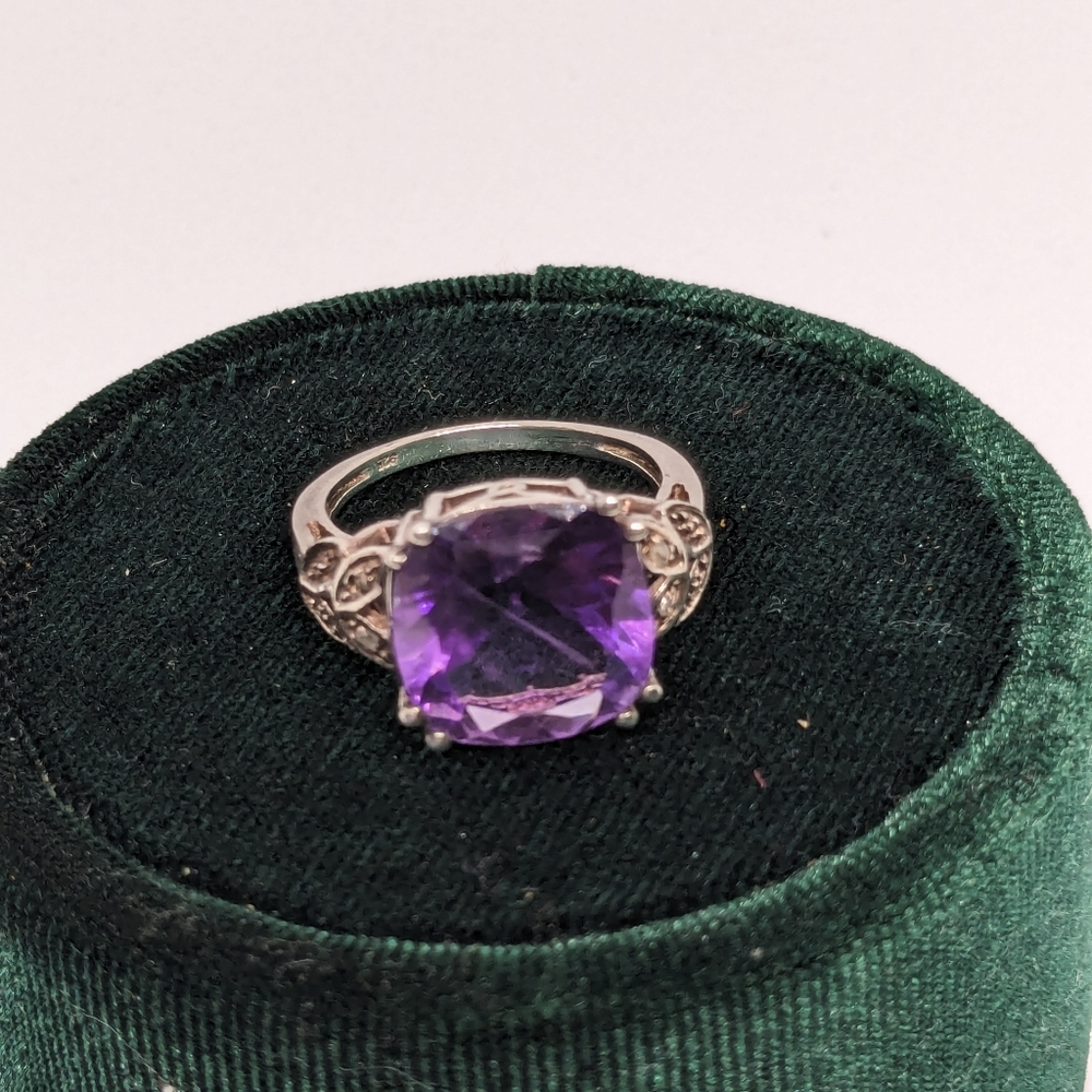 Large amethyst silver ring - Picture 3 of 5